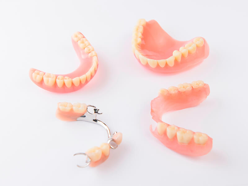 próteses dentárias